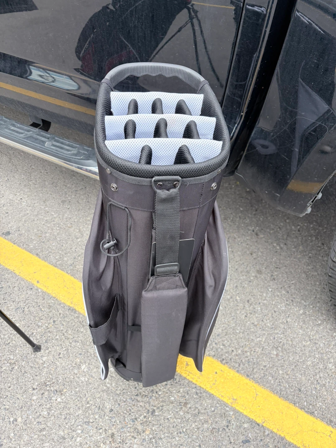 Brand new TaylorMade Golf Bag - photo 3