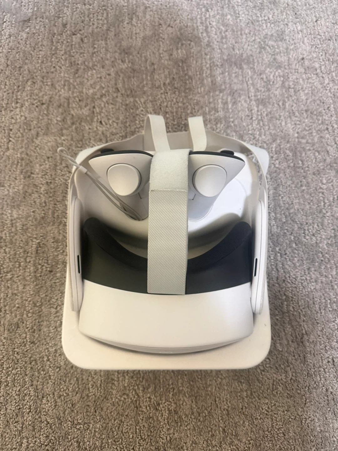 Meta Quest 3S 256GB VR Headset - photo 3
