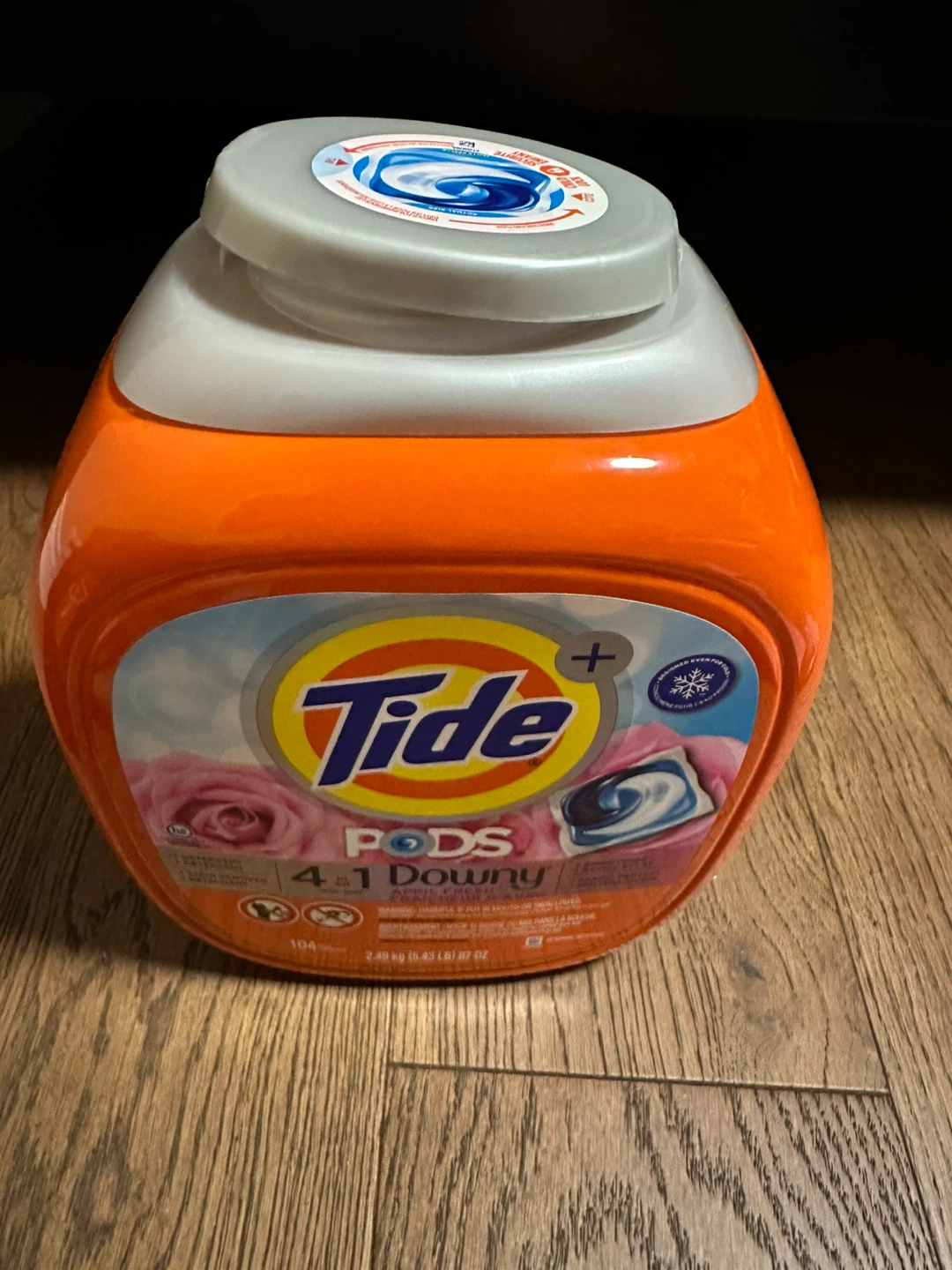 Tide PODS 4-in-1 Downy Laundry Detergent - photo 2