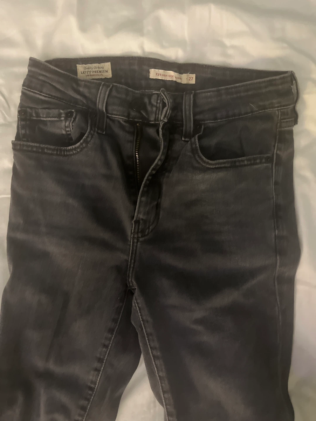 Levi's 721 High Rise Skinny Jeans Size 27