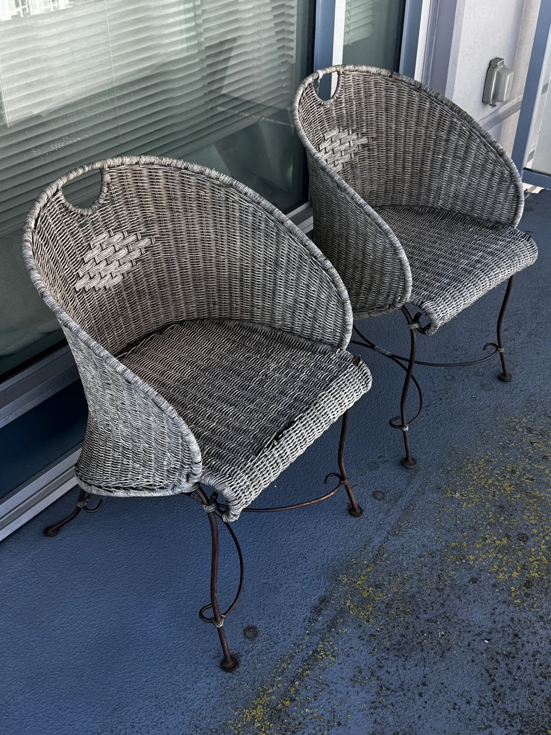 Wicker Patio Chairs (Set of 2)