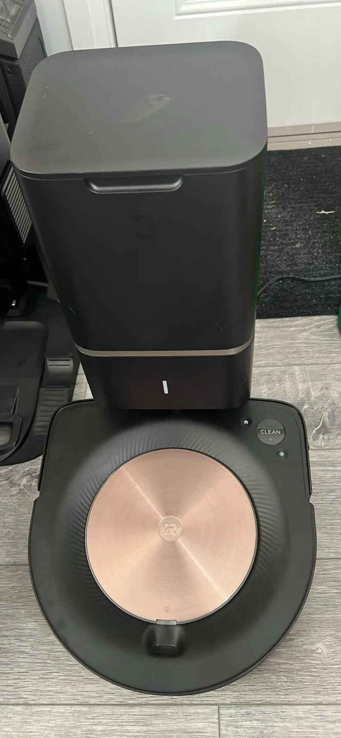 iRobot Roomba s9 Robot Vacuum
