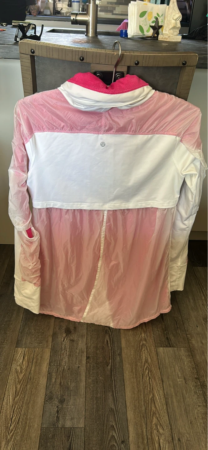 Lululemon Pink & White Running Jacket - photo 2