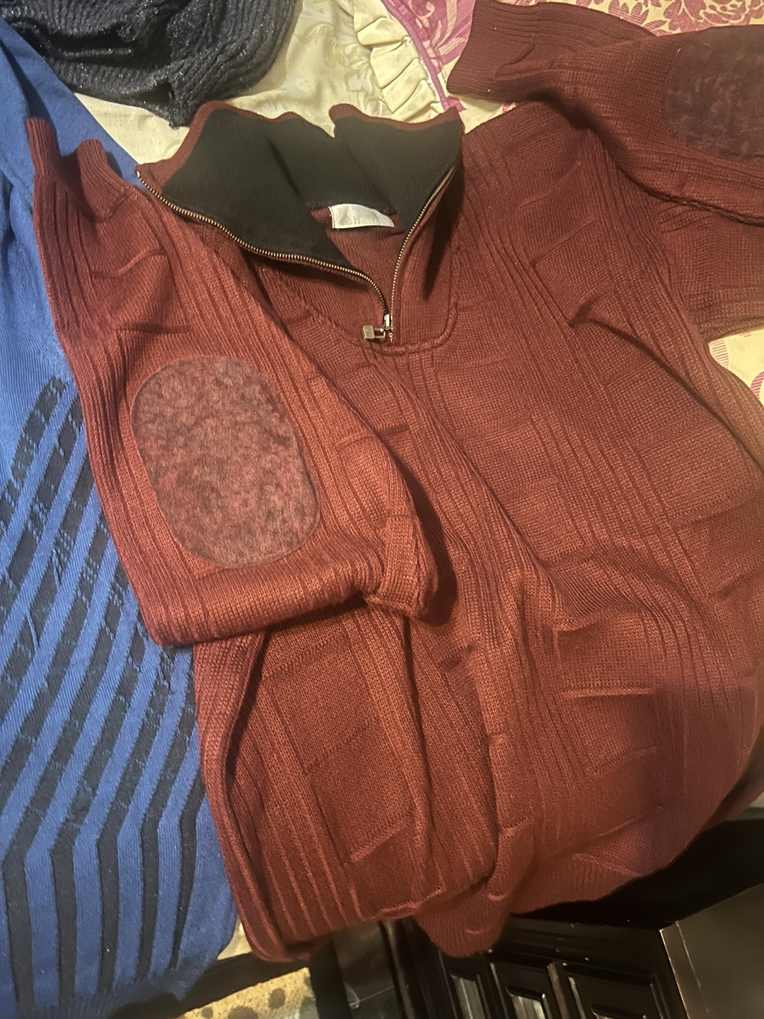 Bundle of Men's Sweaters lot size small mens or teenage boys - photo 5