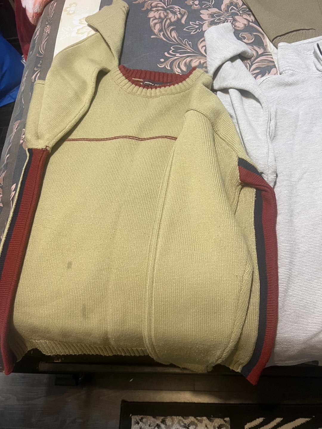 Bundle of Men's Sweaters lot size small mens or teenage boys - photo 2