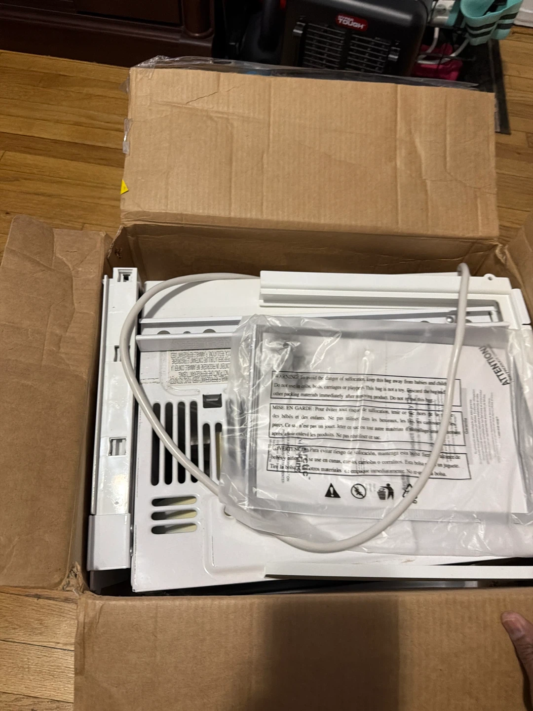 SIMZLIFE 5,000 BTU Window Air Conditioner - photo 2