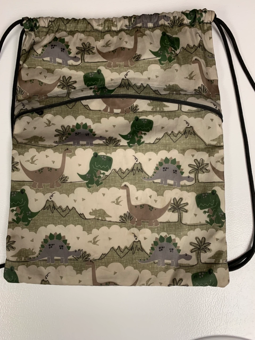 ⚽️ Thirty One Dinosaur Drawstring Backpack