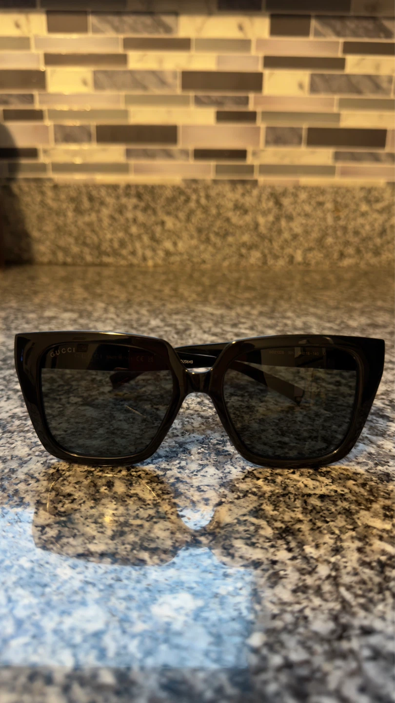Gucci Sunglasses - photo 4