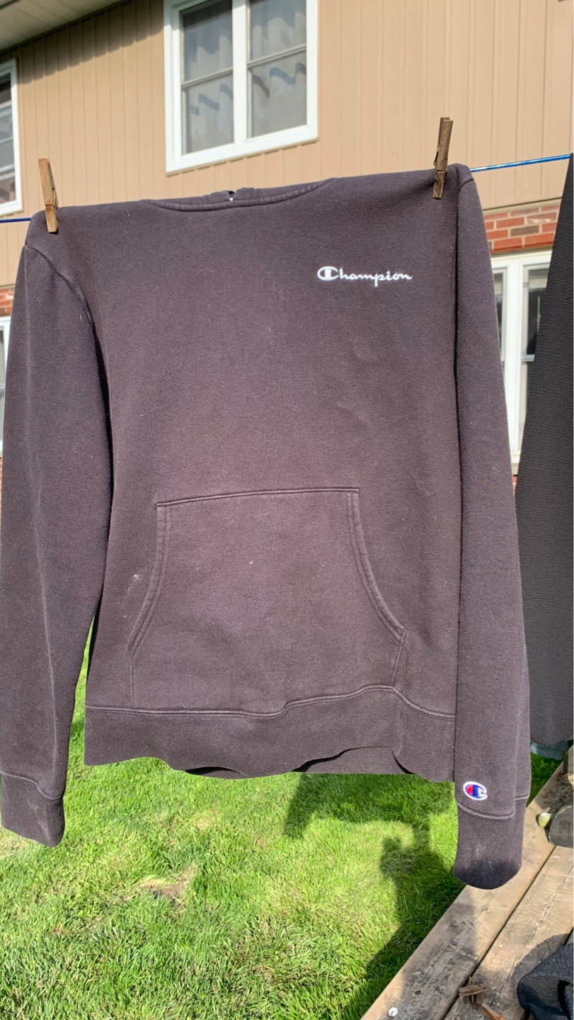 Champion Black Hoodie Size Medium ⚽️