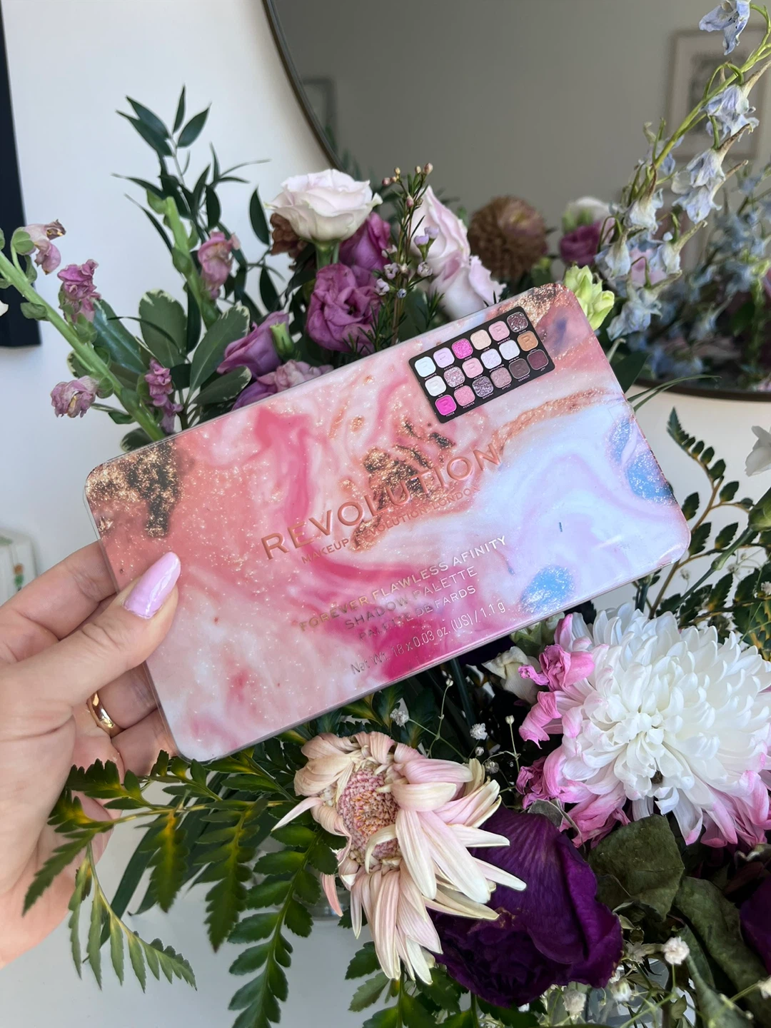 NEW - Revolution Forever Flawless Affinity Eyeshadow Palette - photo 2