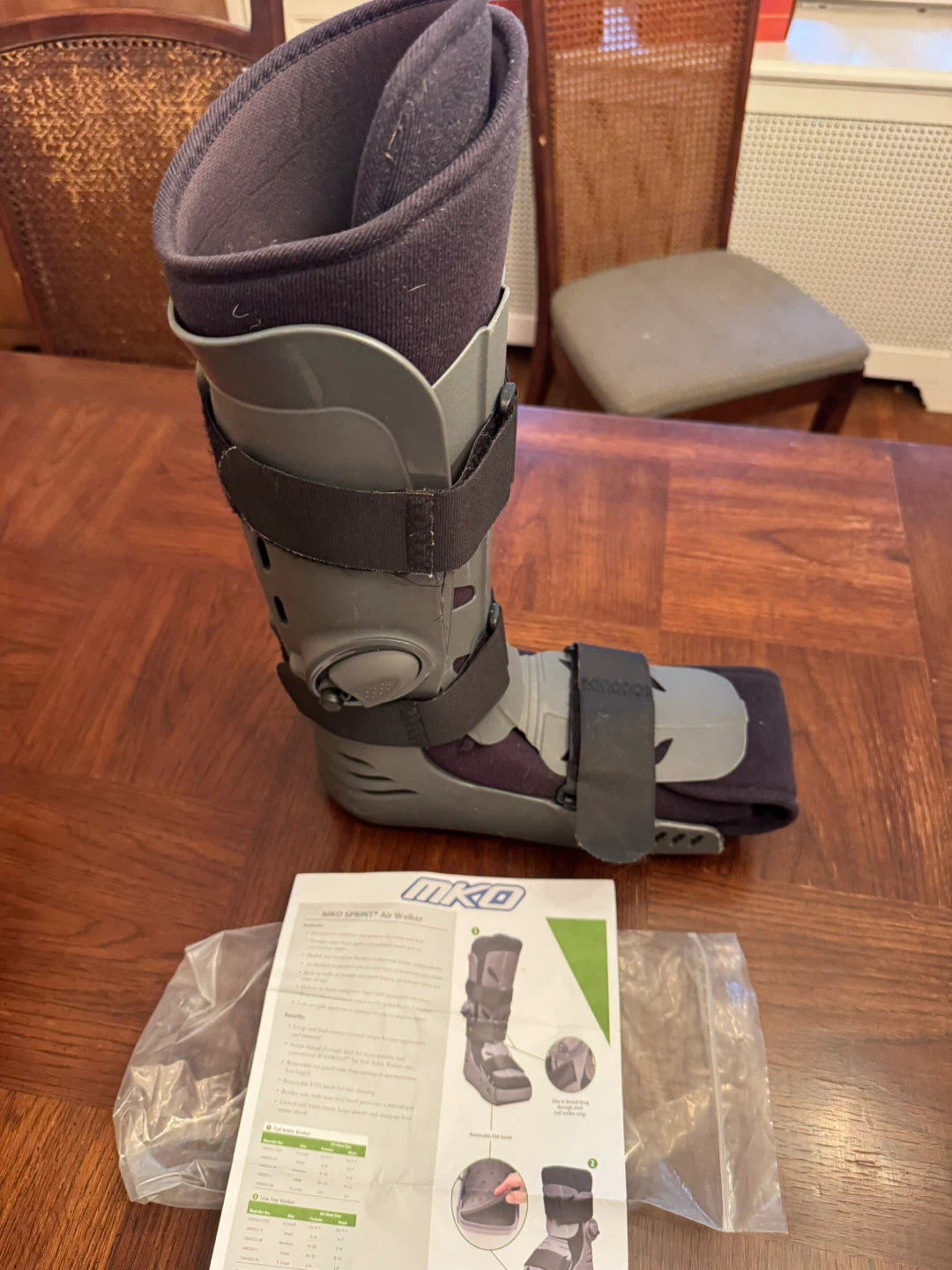 MKO Sprint Air Walker Walking Boot – Excellent Condition - photo 3