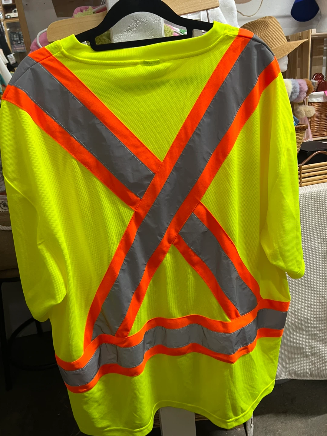 ⚽ High Visibility Safety Shirt- New - photo 2