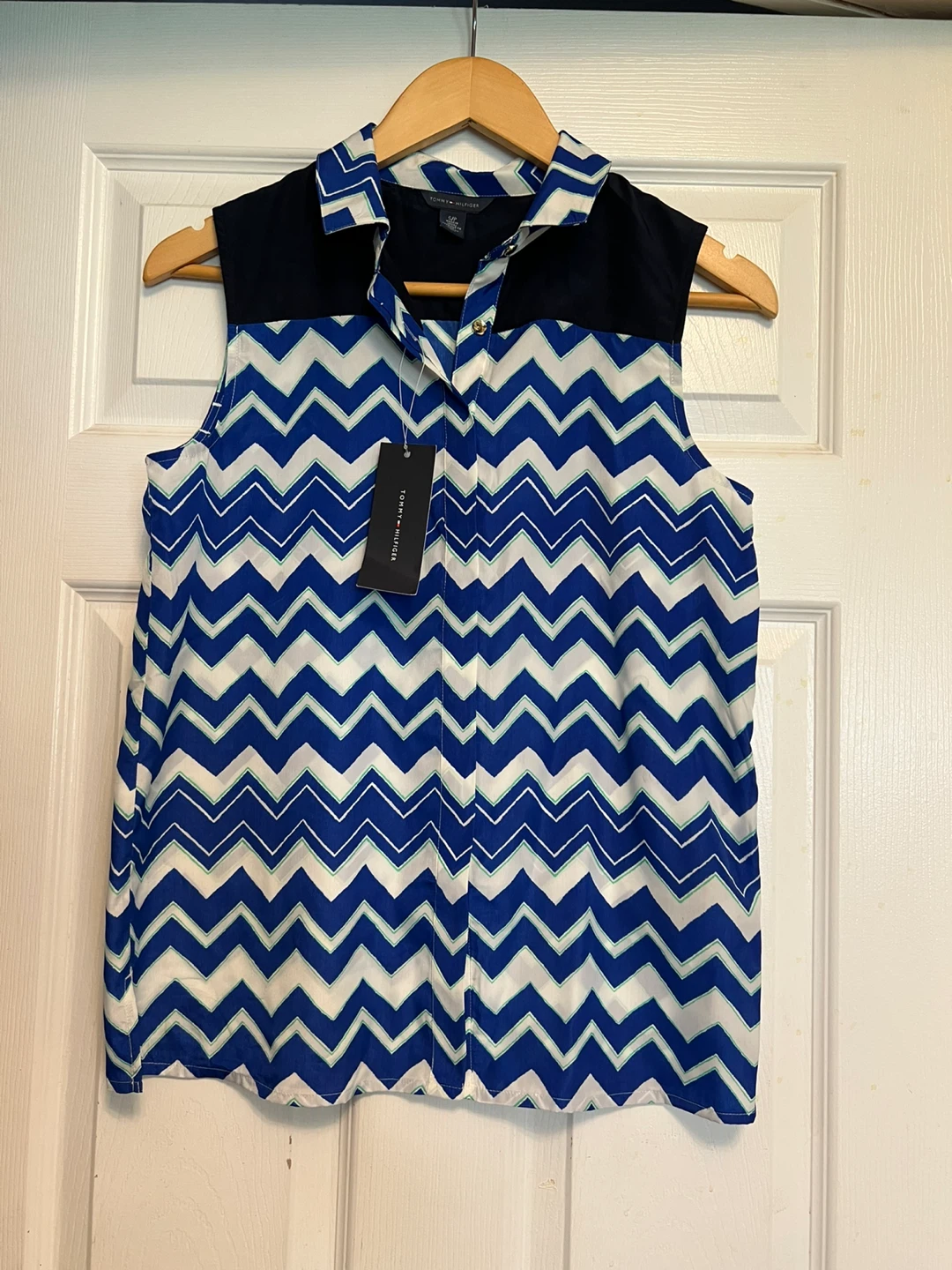 ⚽ Tommy Hilfiger Sleeveless Blouse