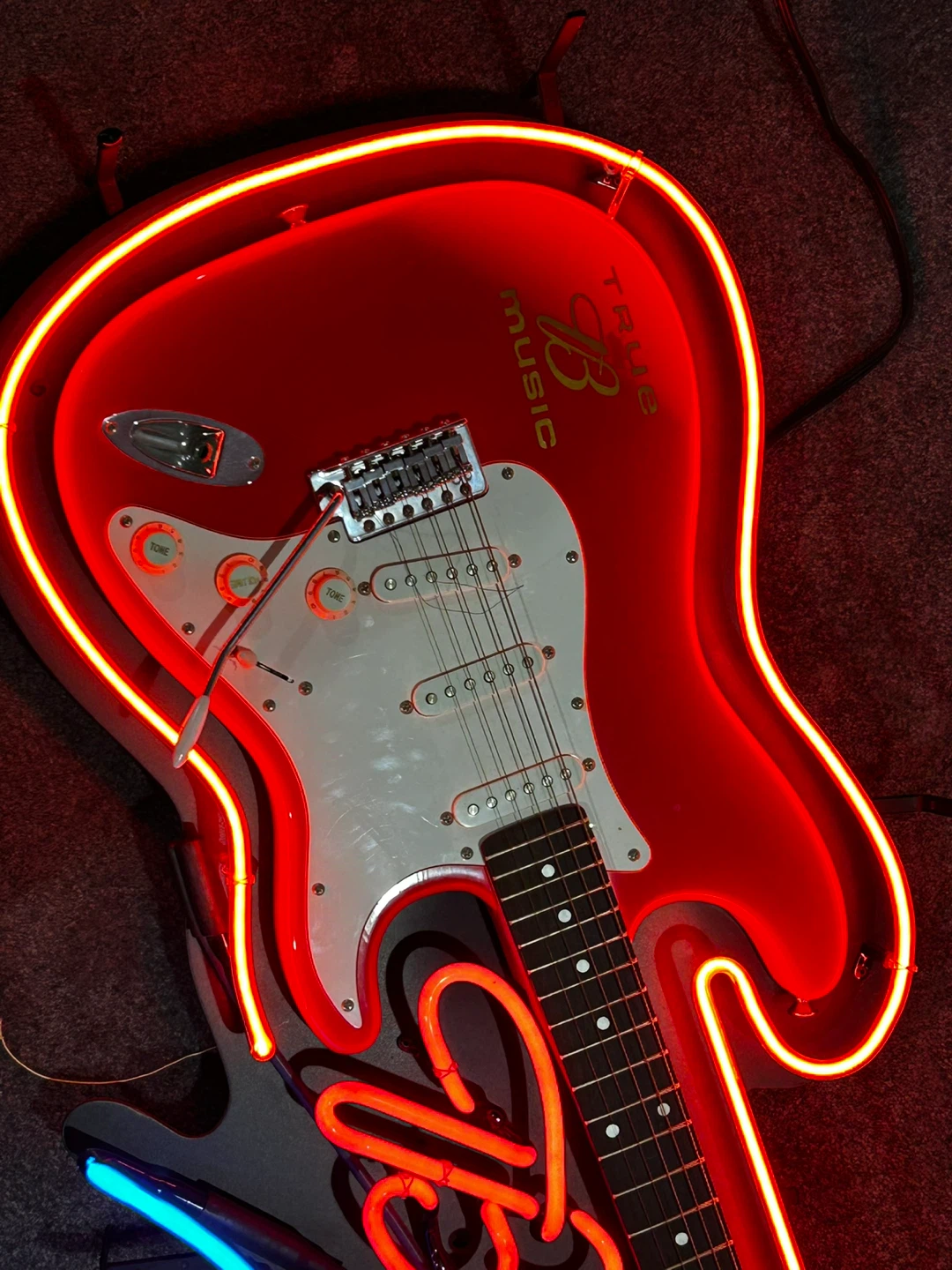 Budweiser Electric Guitar Neon Sign - photo 5