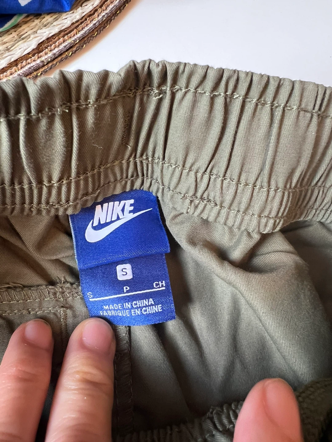 ⚽ Nike Men's Olive Green Shorts Size S - photo 3