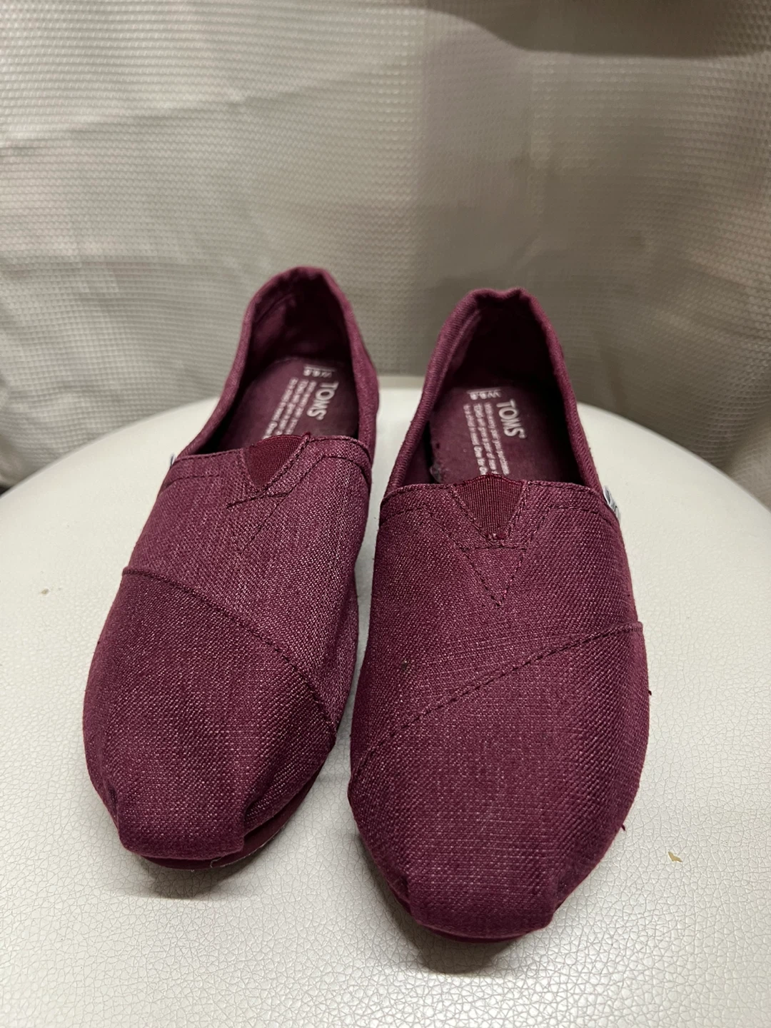 ⚽ TOMS Burgundy Canvas Slip-On Shoes