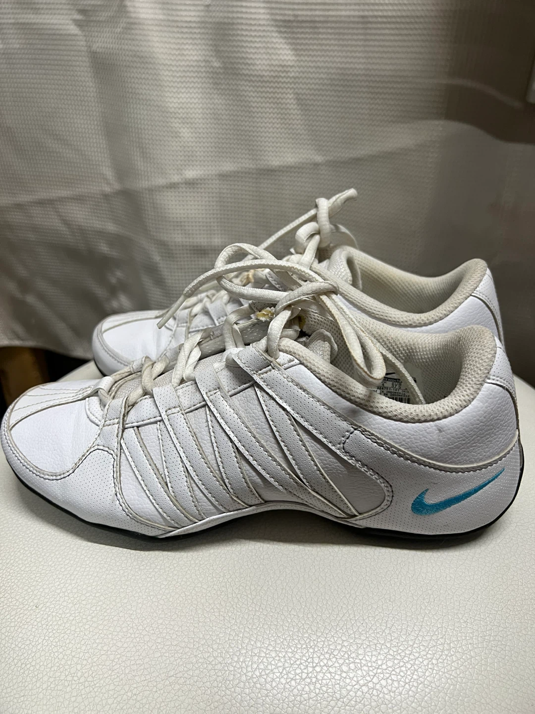 ⚽ White Nike Women's Running Shoes