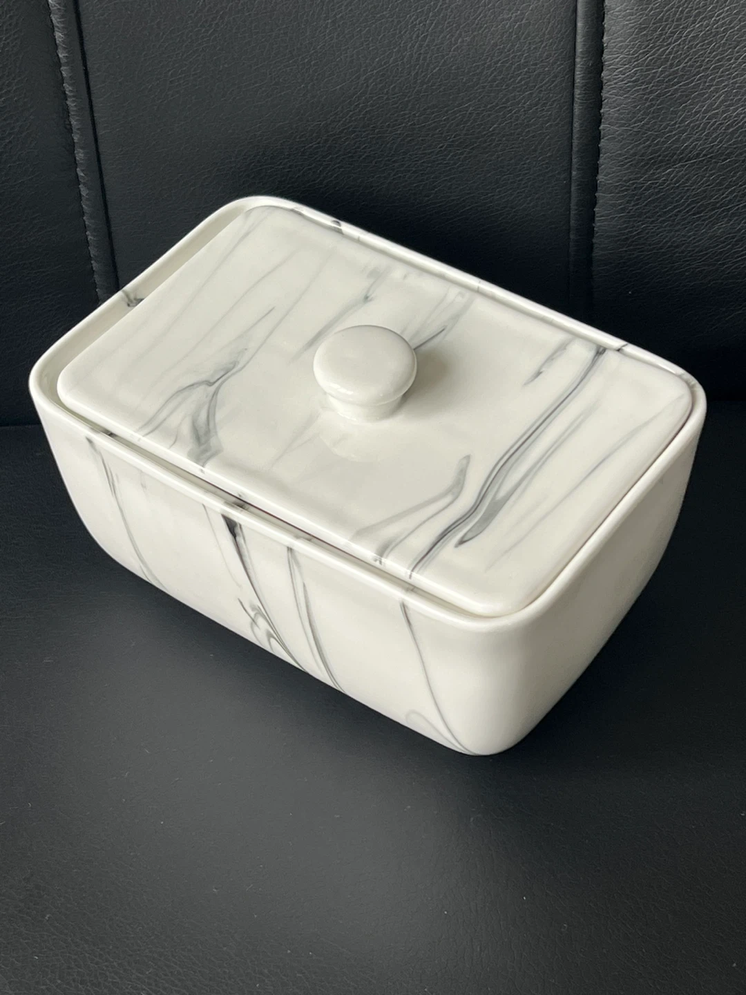 Marble Print Butter Dish with Lid ⚽