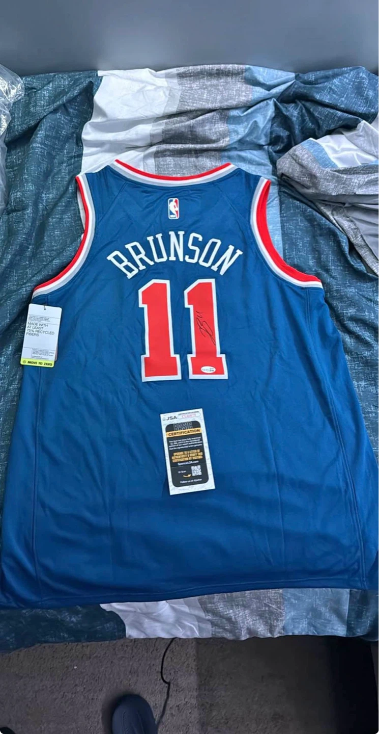 New York Knicks Jalen Brunson #11 Autographed Jersey - photo 2