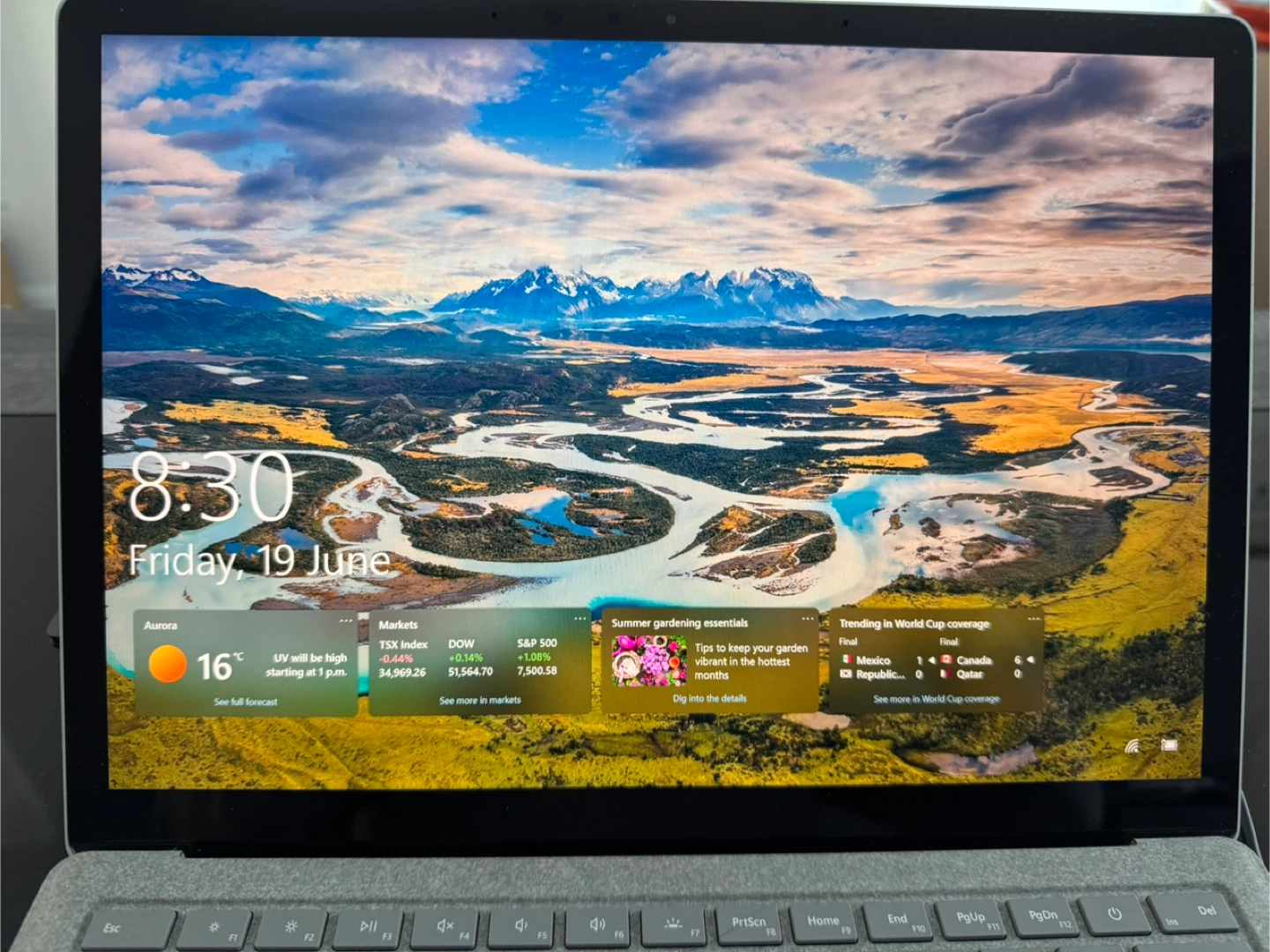 Microsoft Surface Laptop - photo 2