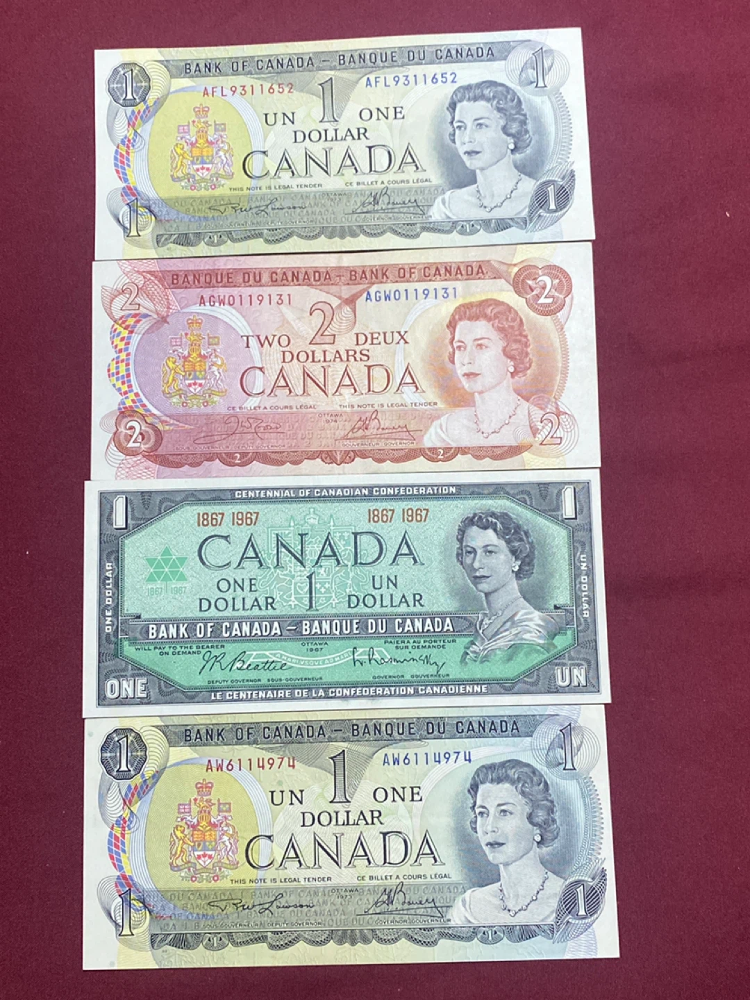 Collection of Canadian Banknotes: 1 Dollar and 2 Dollar Bills - photo 2