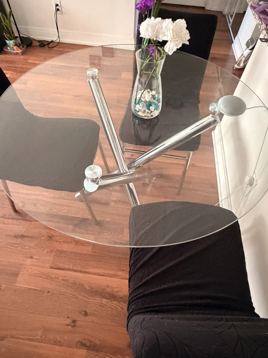 Glass Dining Table with 4 Black Chair Covers - photo 2