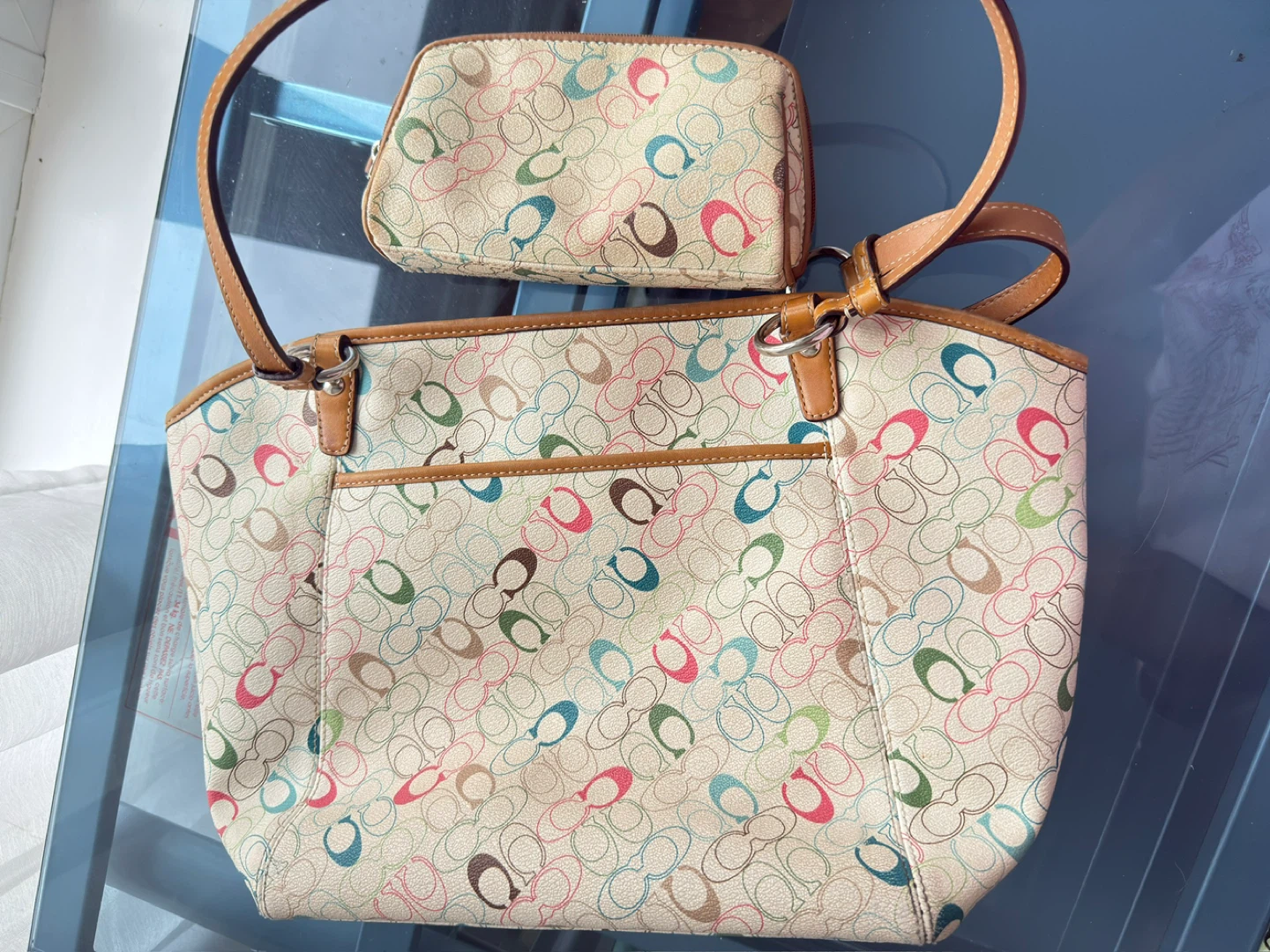 Limited edition Coach Tote Bag with Matching Wristlet - photo 3