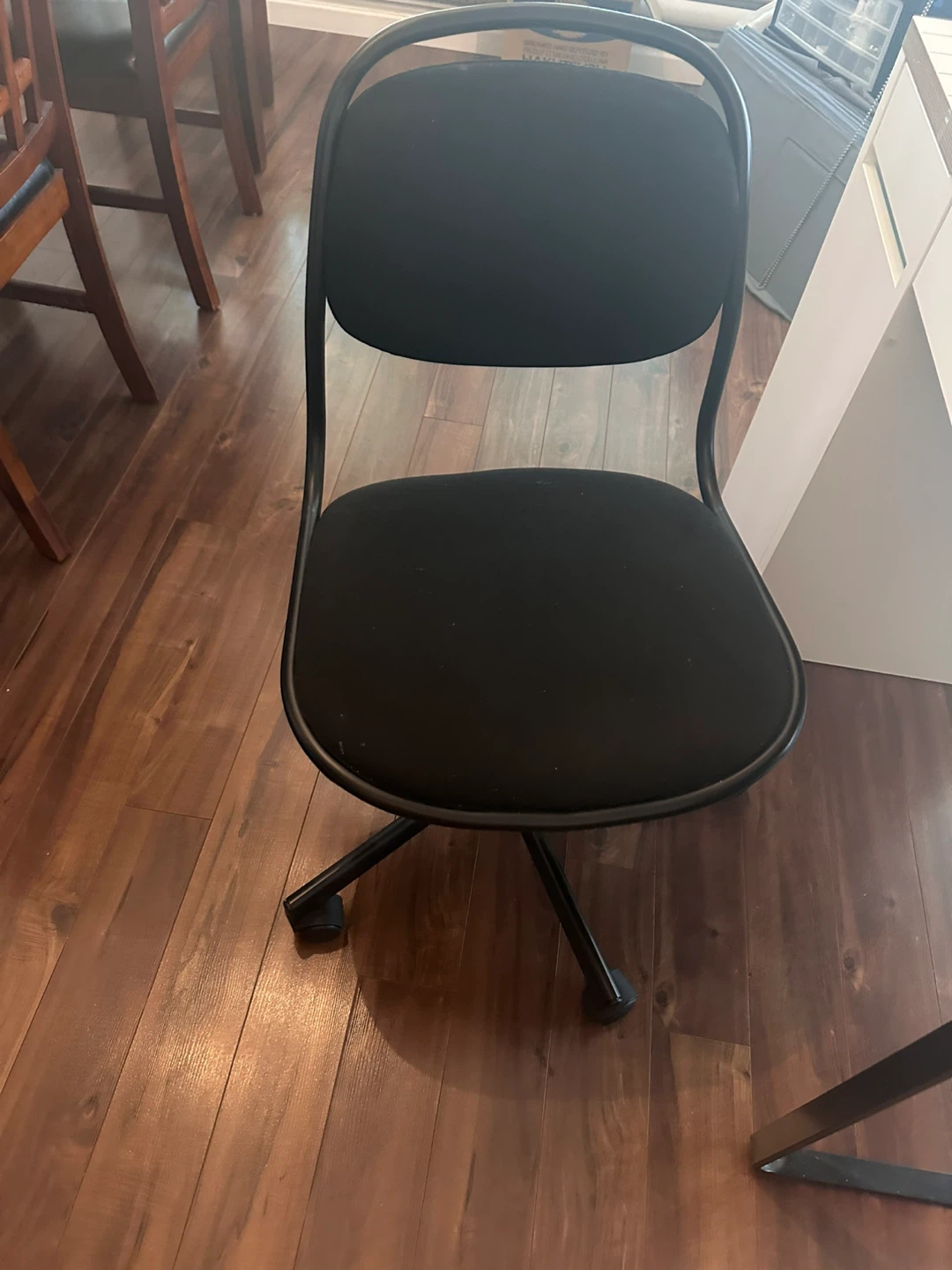 White Grid Desk with Black Swivel Chair - photo 4