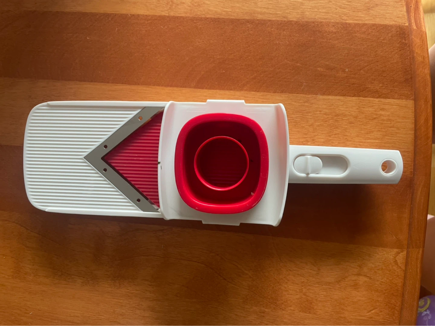 Mandoline Slicer with Red Container ⚽