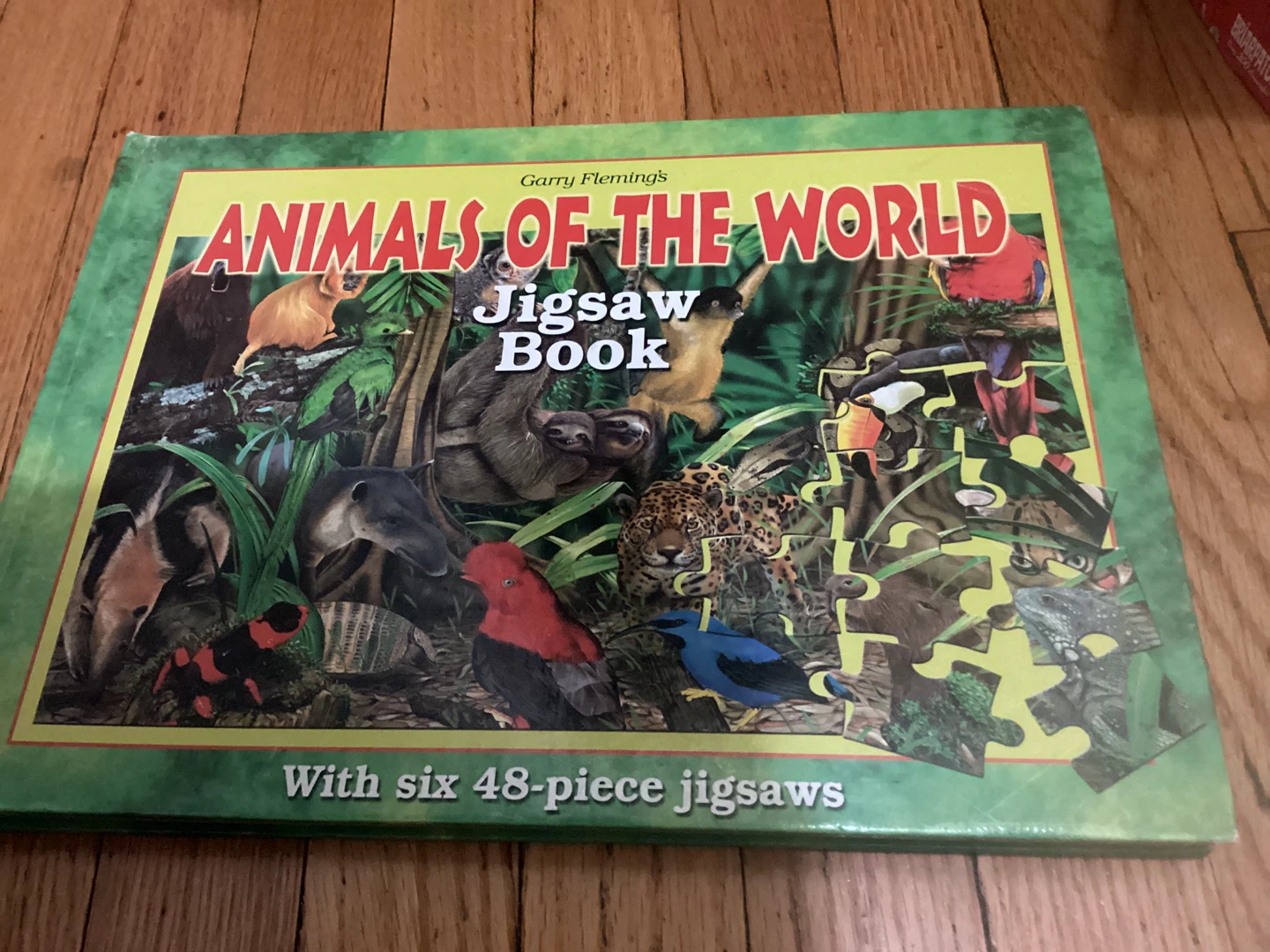 ⚽️Garry Fleming's Animals of the World Jigsaw Book