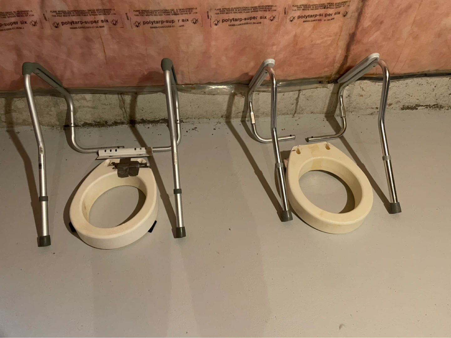 Toilet Safety Frame with Seat