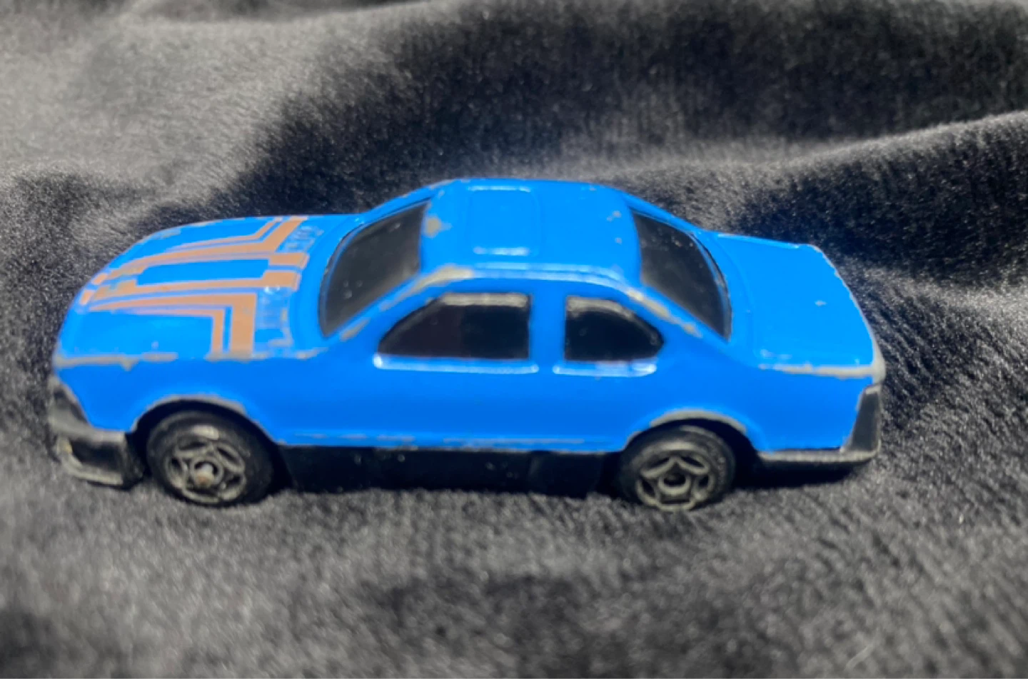 ⚽️ Lot of 3 Vintage Diecast Toy Cars 1:64 Scale - photo 2