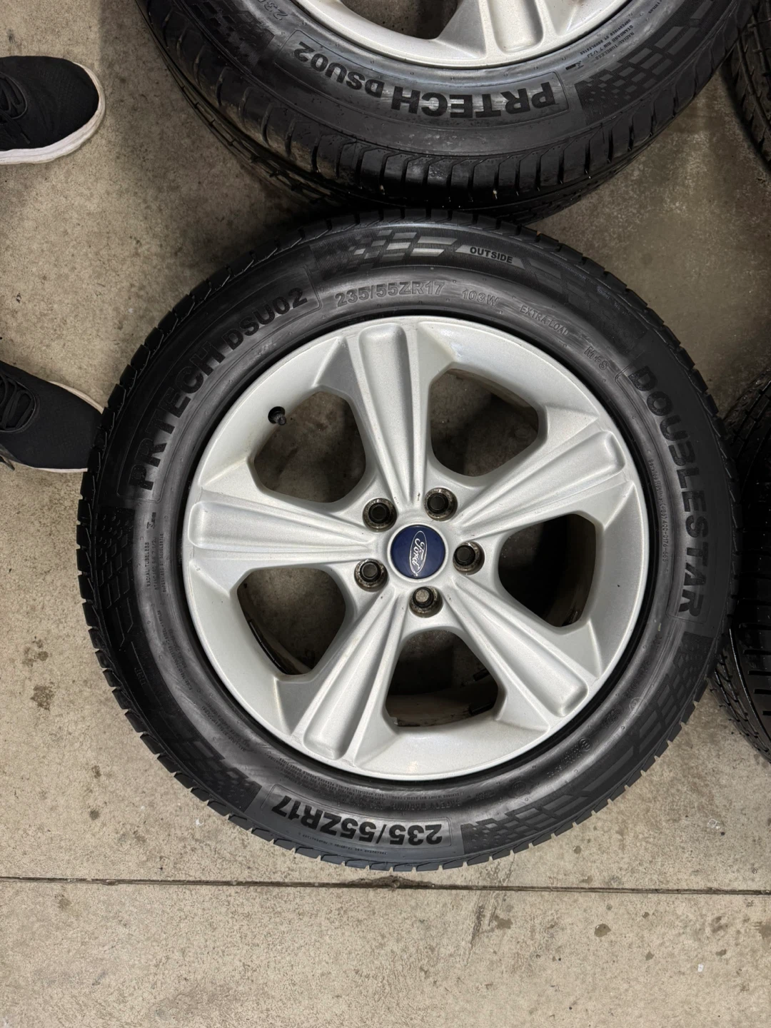Ford Escape Original rims on all season tires - photo 3