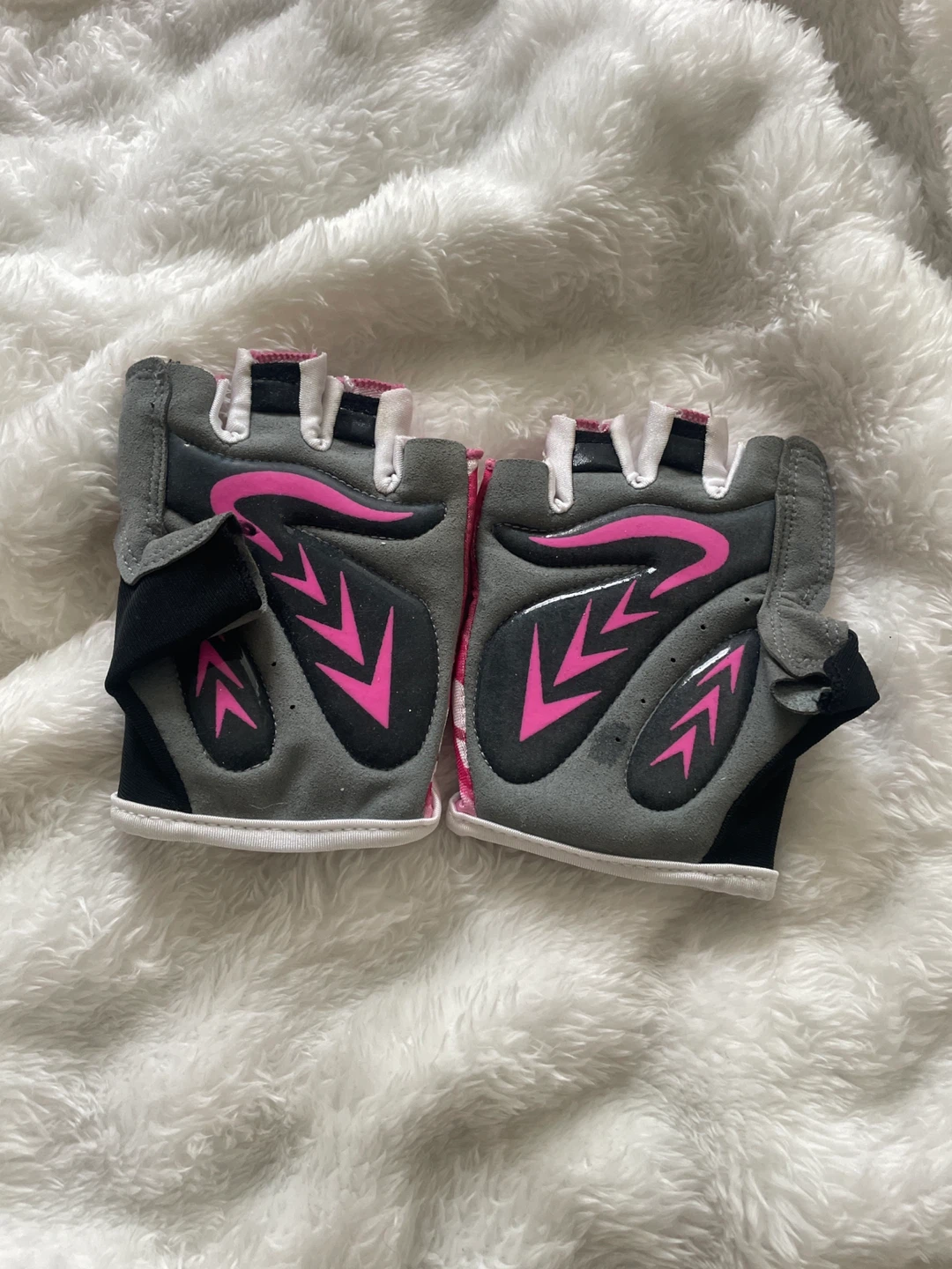 ⚽️ FINGER TEN FTK Fingerless Biking Gloves - Pink