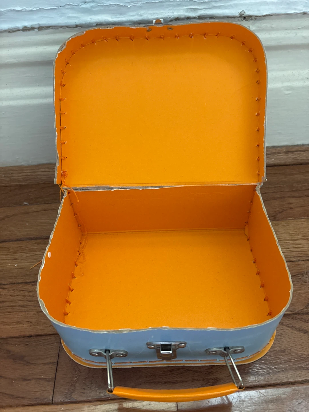 ⚽️Blue toy cardboard suitcase with orange handle - photo 2