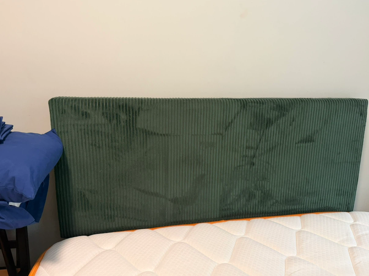 Queen mattress used for less than 1 year - photo 3
