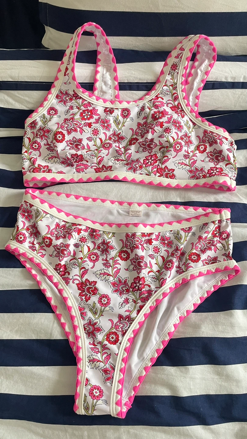 ⚽️ NWOT Floral Print Bikini Set - Size S