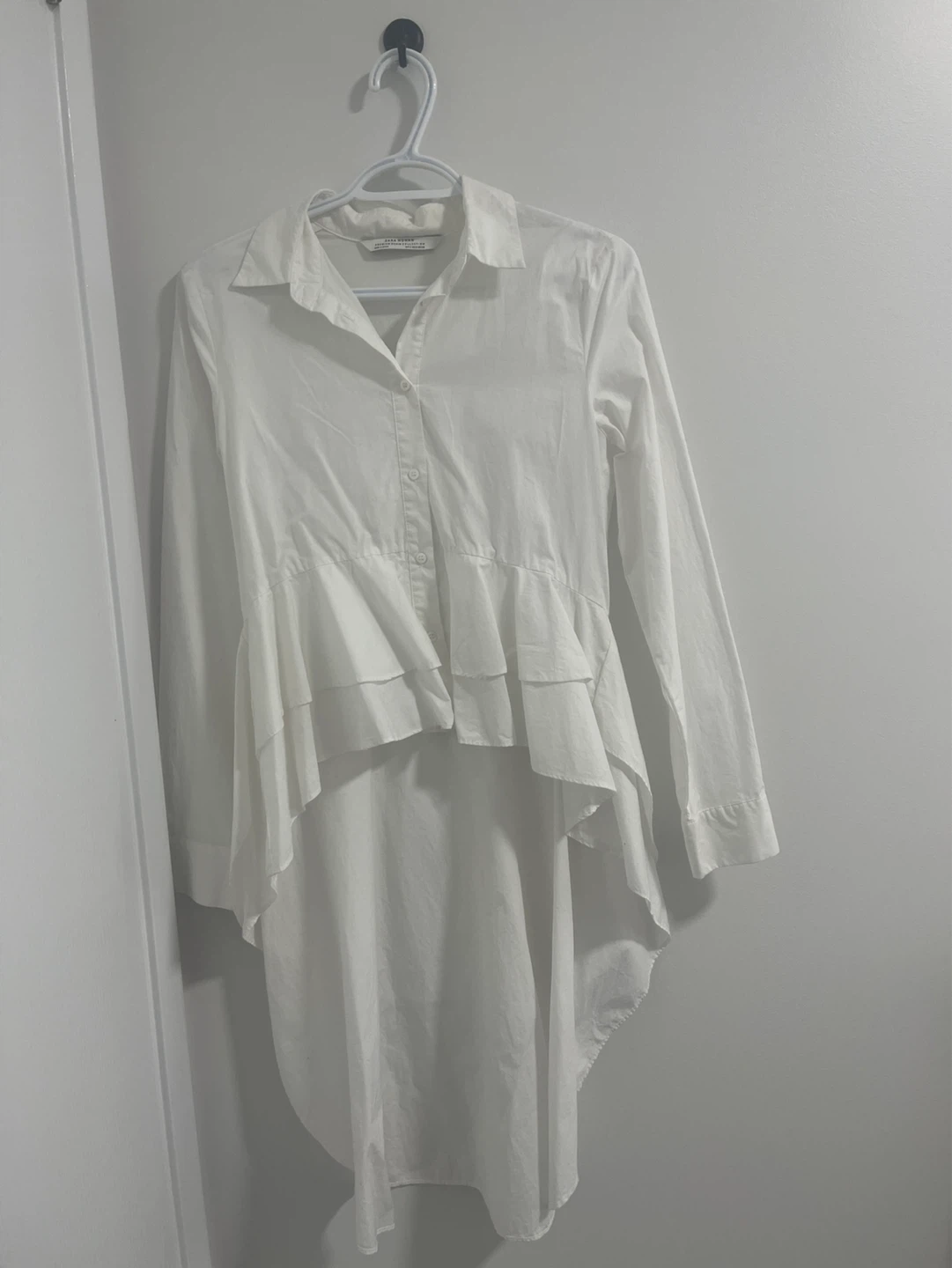 ZARA Woman White Button-Up High-Low Shirt