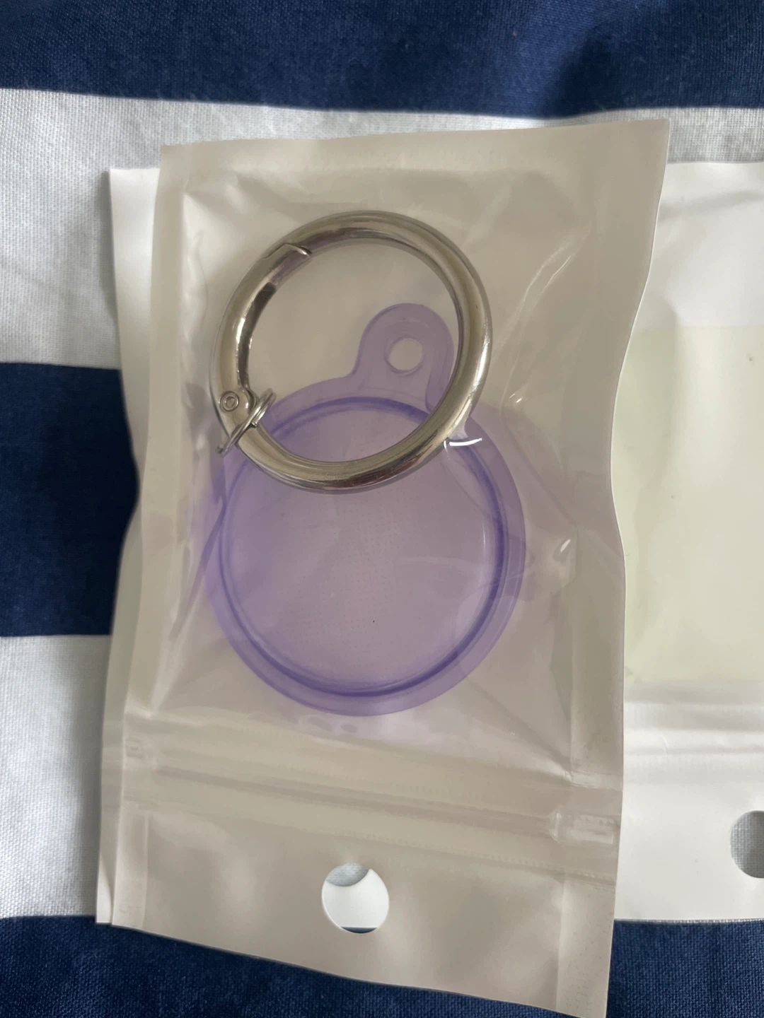 ⚽️ New Purple AirTag Case with Keychain Ring