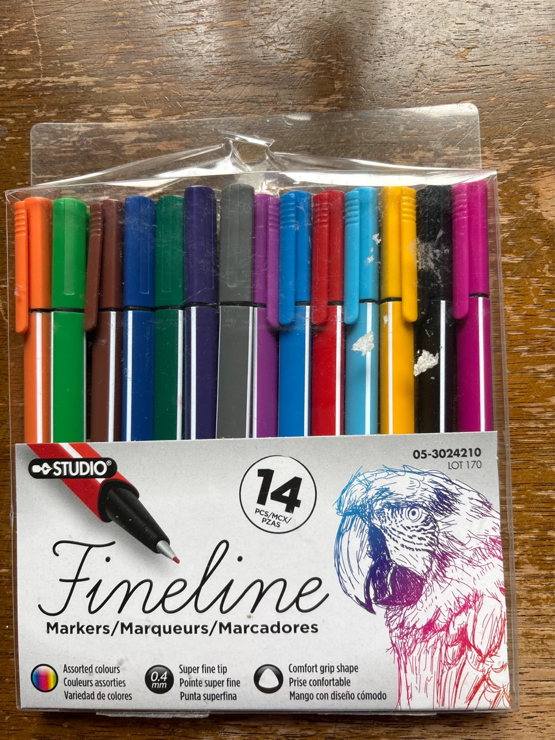 ⚽️Studio Fineline Markers - 14 Assorted Colours