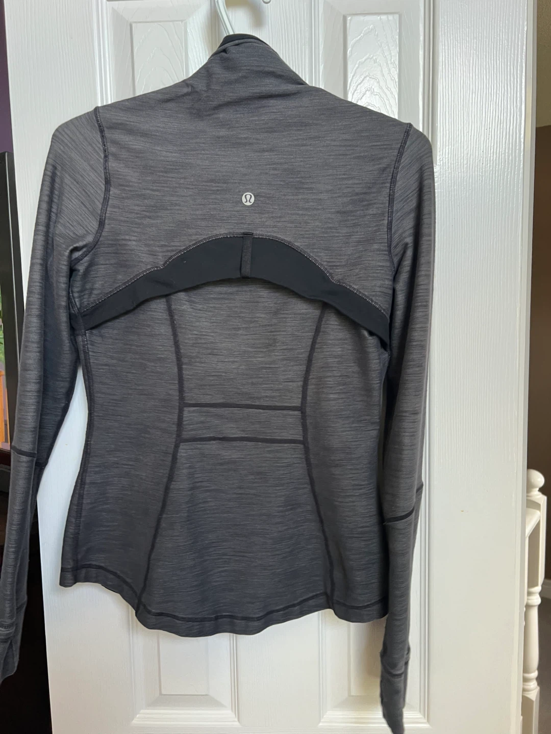 Lululemon Grey Heathered Jacket size 6 - photo 2