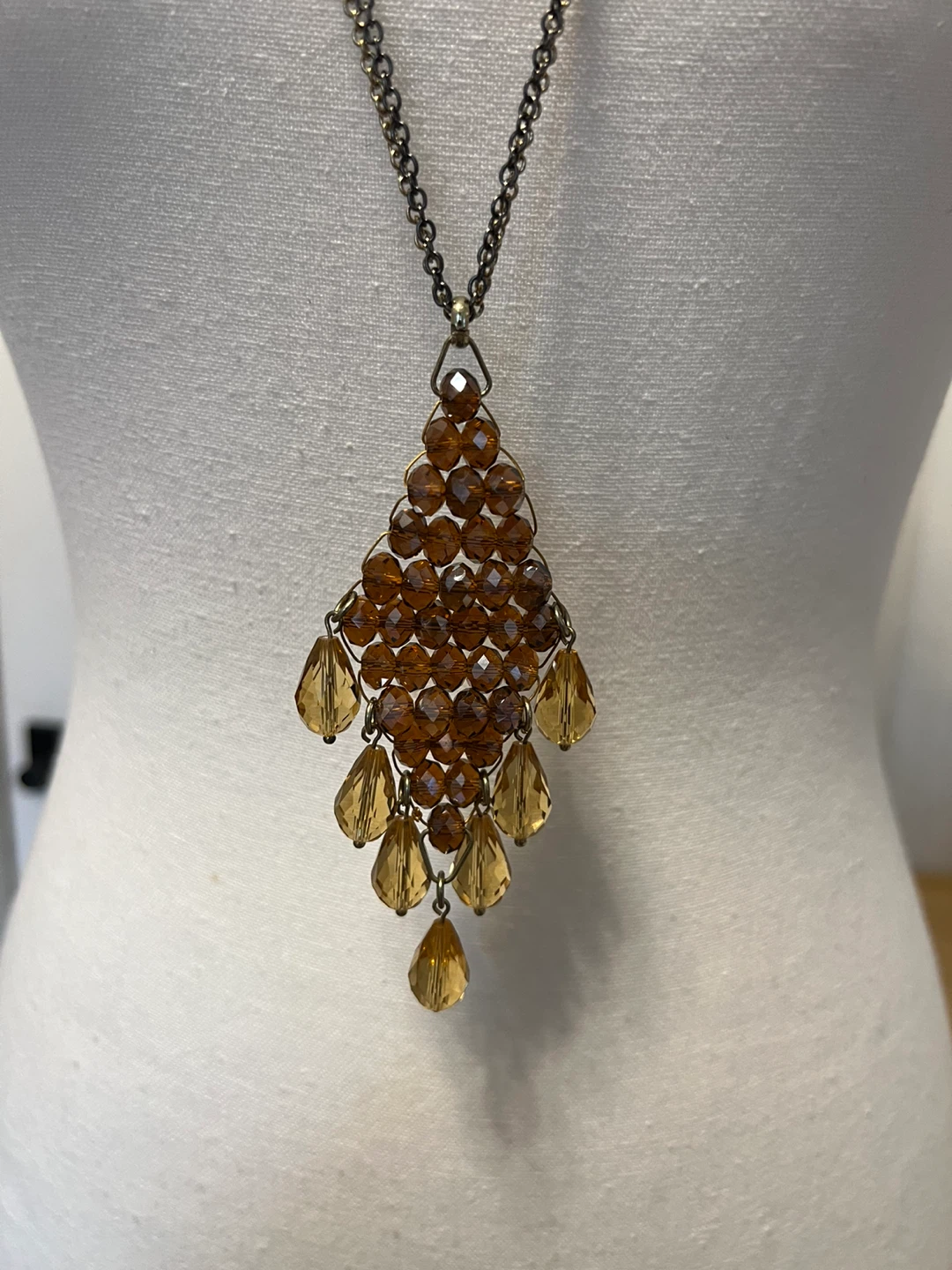 ⚽ Brown Beaded Pendant Necklace - photo 2