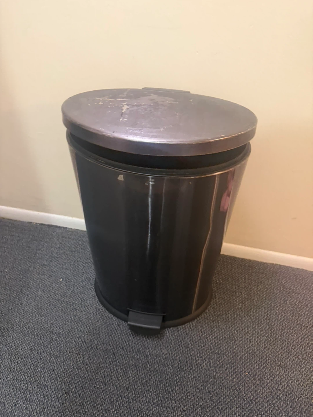 Black Step Trash Can