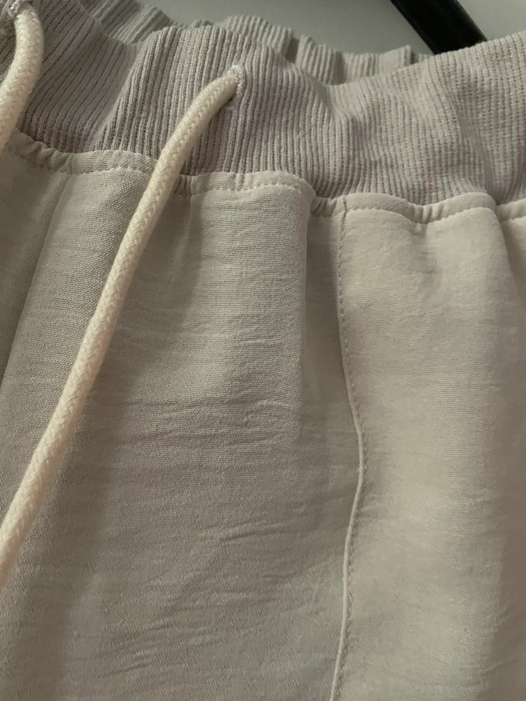 ⚽️Lightweight Beige Dressy Joggers Size M - photo 4