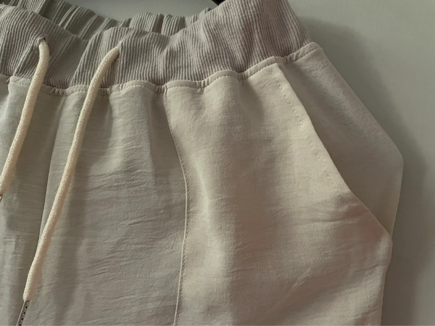 ⚽️Lightweight Beige Dressy Joggers Size M - photo 2
