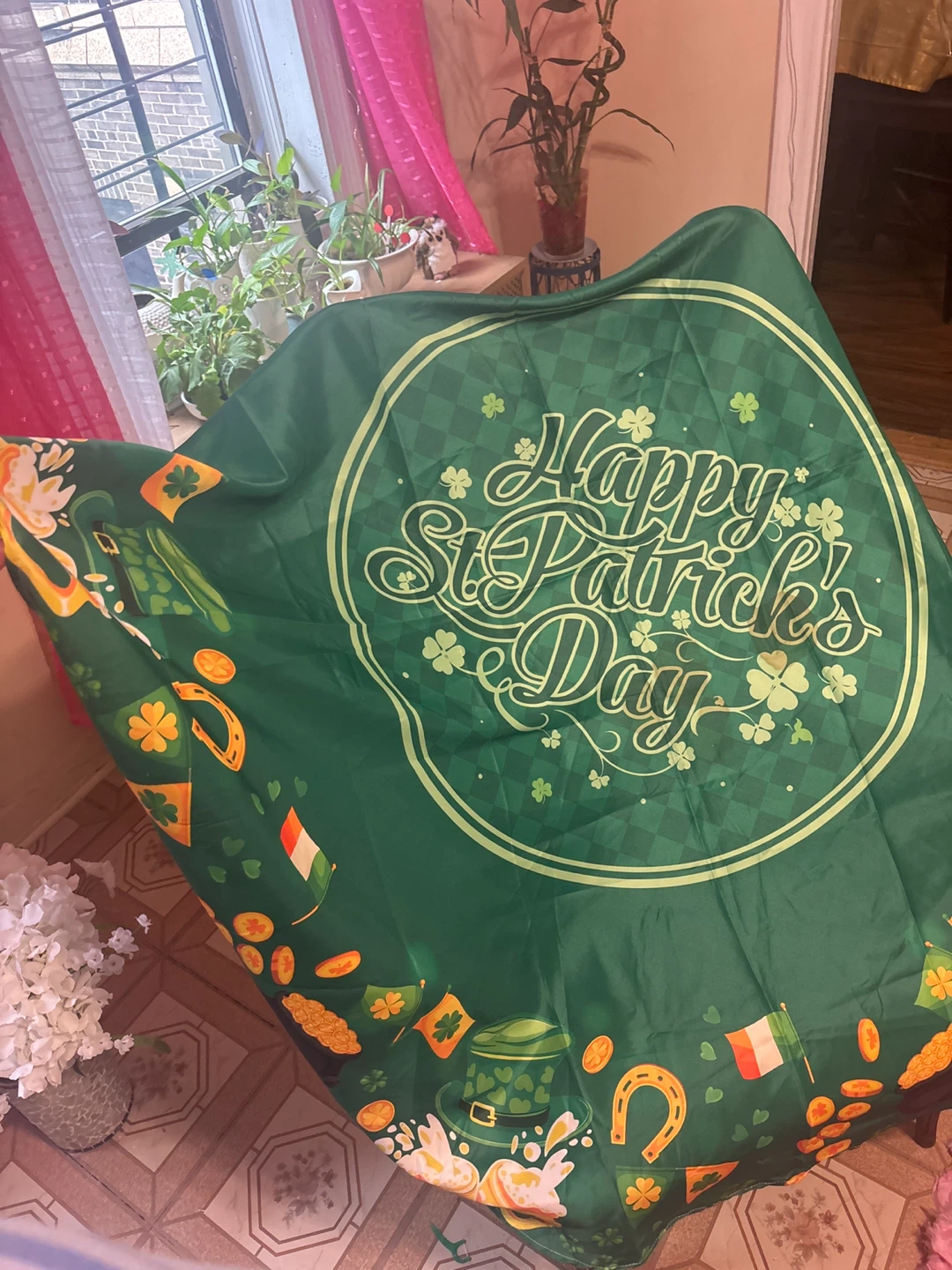 ⚽ Happy St. Patrick's Day Themed Green Throw Blanket