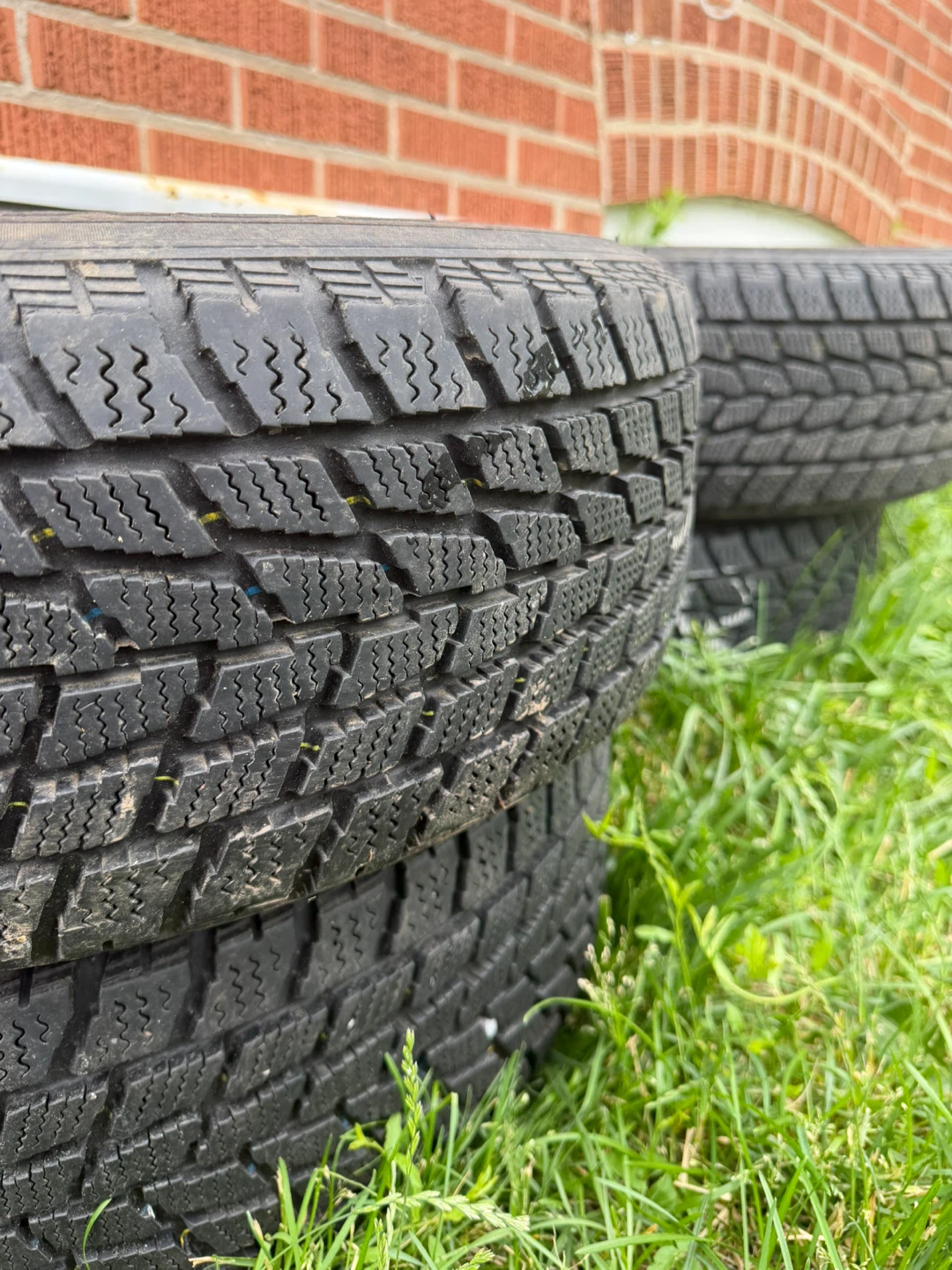 Goodyear Winter Tires 195/60R15 - photo 2
