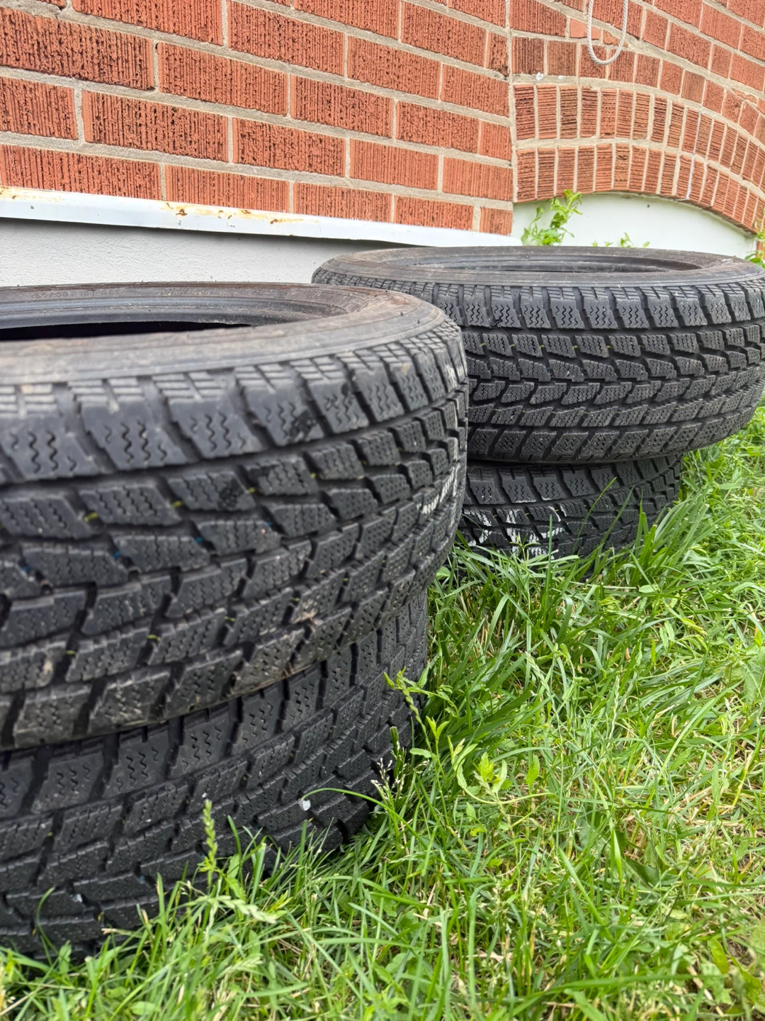 Goodyear Winter Tires 195/60R15 - photo 4