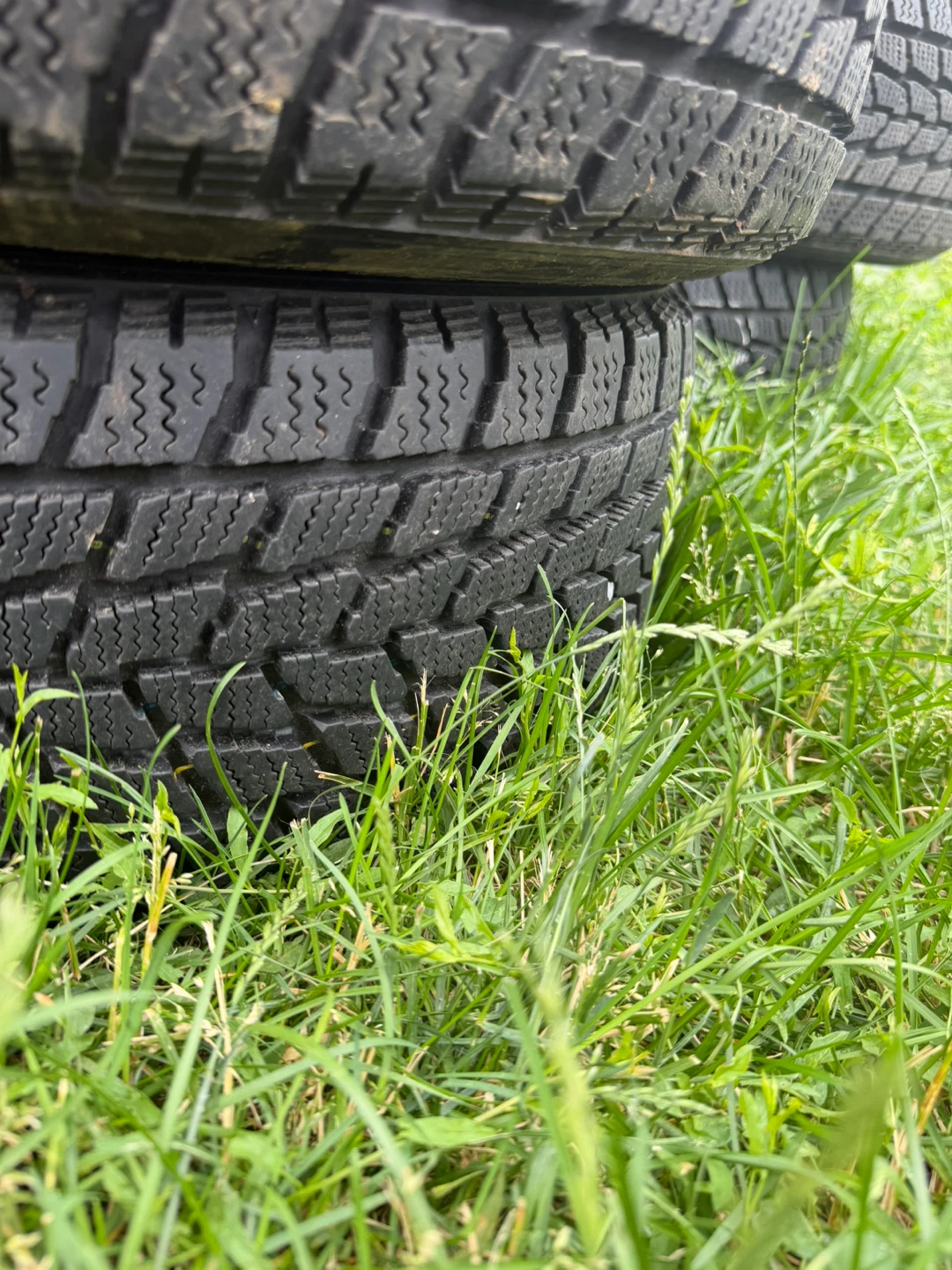 Goodyear Winter Tires 195/60R15 - photo 5