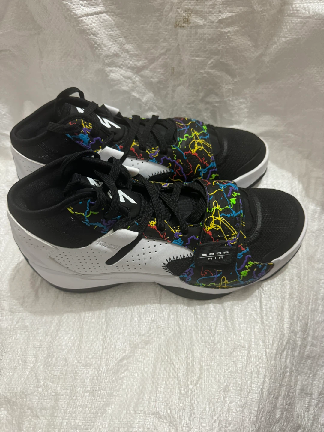Air Jordan Zion 2 - photo 2